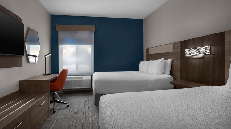 Holiday Inn Express Fargo Room