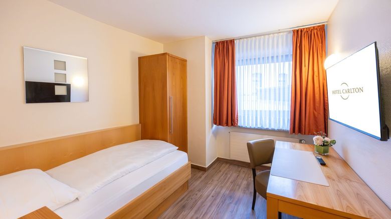 <b>Regent Hotel Room</b>. Images powered by <a href="https://www.leonardoworldwide.com/" title="Leonardo Worldwide" target="_blank">Leonardo</a>.