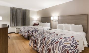 Red Roof Inn San Antonio – South Park
