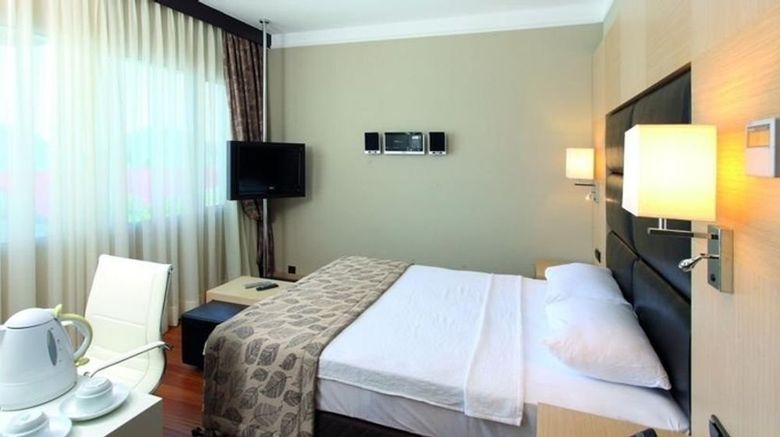 <b>Cettia Beach Resort Room</b>. Images powered by <a href="https://www.leonardoworldwide.com/" title="Leonardo Worldwide" target="_blank">Leonardo</a>.