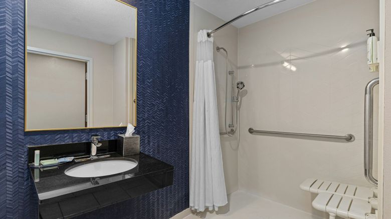 <b>Fairfield Inn & Suites Chicago Southeast Room</b>. Images powered by <a href="https://www.leonardoworldwide.com/" title="Leonardo Worldwide" target="_blank">Leonardo</a>.