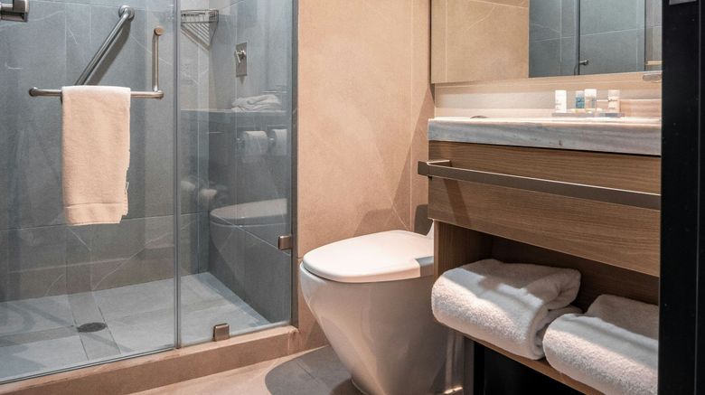 <b>SJ Grand Hotel Room</b>. Images powered by <a href="https://www.leonardoworldwide.com/" title="Leonardo Worldwide" target="_blank">Leonardo</a>.