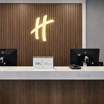 Holiday Inn & Suites Mississauga