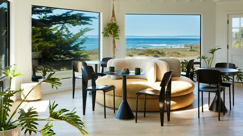 <b>White Water Inn Lobby</b>. Images powered by <a href="https://www.leonardoworldwide.com/" title="Leonardo Worldwide" target="_blank">Leonardo</a>.