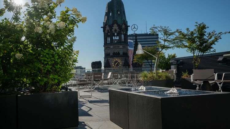 Motel One Berlin Upper West Exterior