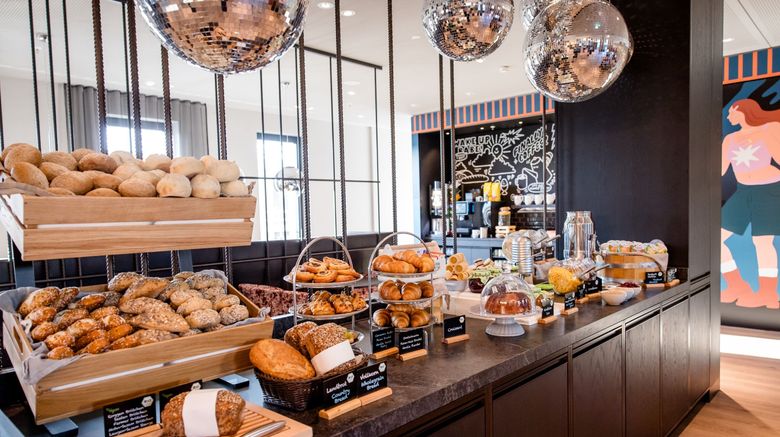<b>Motel One Berlin-Potsdamer Platz Restaurant</b>. Images powered by <a href="https://www.leonardoworldwide.com/" title="Leonardo Worldwide" target="_blank">Leonardo</a>.