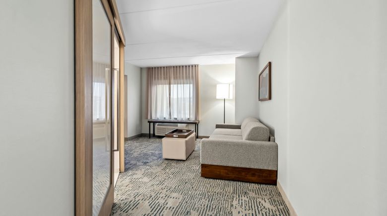 <b>SpringHill Suites Pittsburgh Airport Room</b>. Images powered by <a href="https://www.leonardoworldwide.com/" title="Leonardo Worldwide" target="_blank">Leonardo</a>.