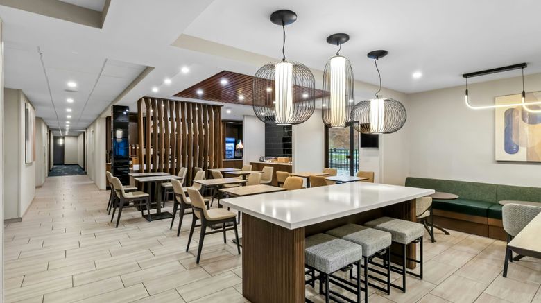 <b>SpringHill Suites Pittsburgh Airport Restaurant</b>. Images powered by <a href="https://www.leonardoworldwide.com/" title="Leonardo Worldwide" target="_blank">Leonardo</a>.