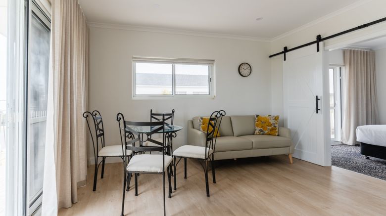 <b>Esplanade Apartments West Beach Recreation</b>. Images powered by <a href="https://www.leonardoworldwide.com/" title="Leonardo Worldwide" target="_blank">Leonardo</a>.