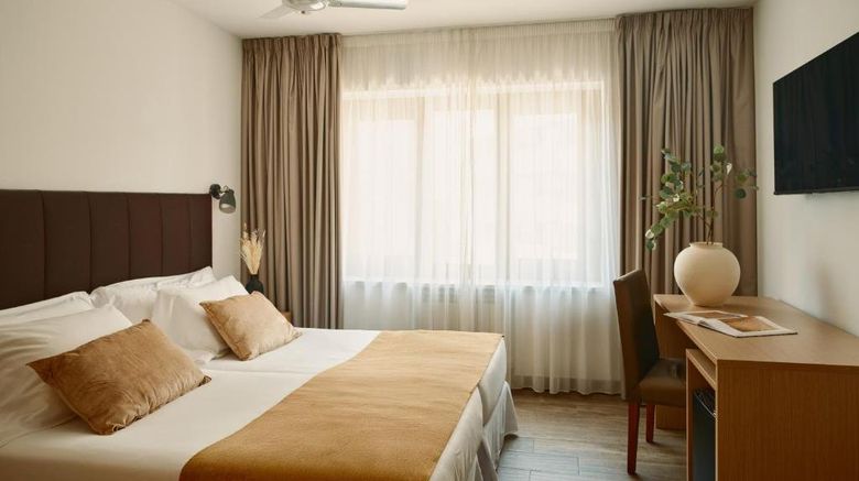 <b>MET Pamplona Room</b>. Images powered by <a href="https://www.leonardoworldwide.com/" title="Leonardo Worldwide" target="_blank">Leonardo</a>.