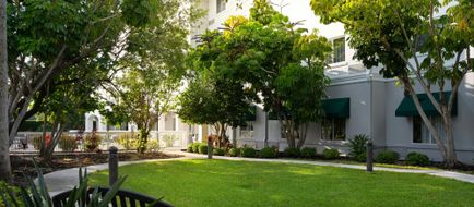 Courtyard Fort Myers Gulf Coast Town Ctr Exterior