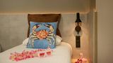 Moxy Nice Room