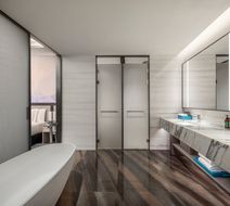 Crowne Plaza Olympic Sports Center Room