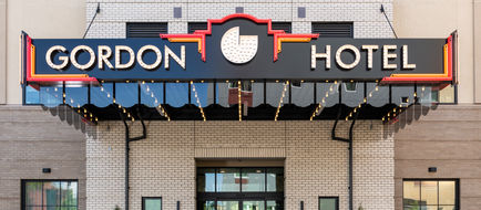 The Gordon Hotel Exterior