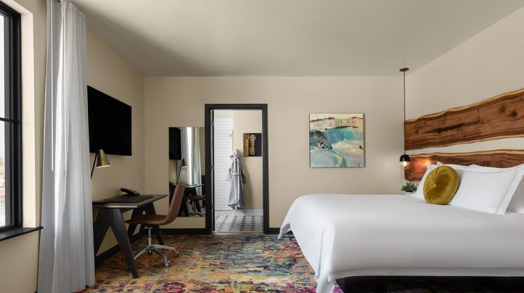 The Gordon Hotel Room
