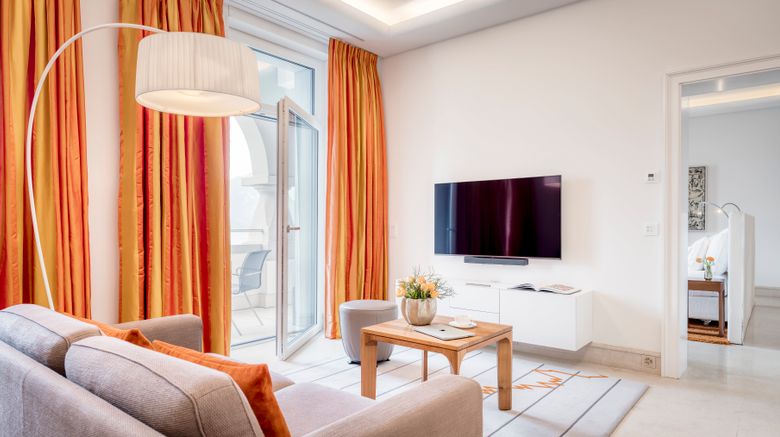 <b>Hotel FloraAlpina Suite</b>. Images powered by <a href="https://www.leonardoworldwide.com/" title="Leonardo Worldwide" target="_blank">Leonardo</a>.