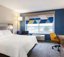 Holiday Inn Express Cape Cod Room