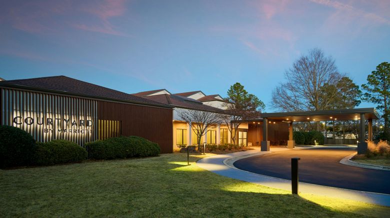 Courtyard Huntsville University Drive Exterior. Images powered by <a href="https://www.leonardoworldwide.com" target="_blank" rel="noopener">Leonardo</a>.