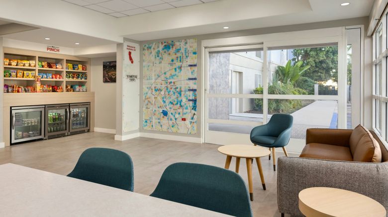 <b>TownePlace Suites Anaheim Maingate Lobby</b>. Images powered by <a href="https://www.leonardoworldwide.com/" title="Leonardo Worldwide" target="_blank">Leonardo</a>.