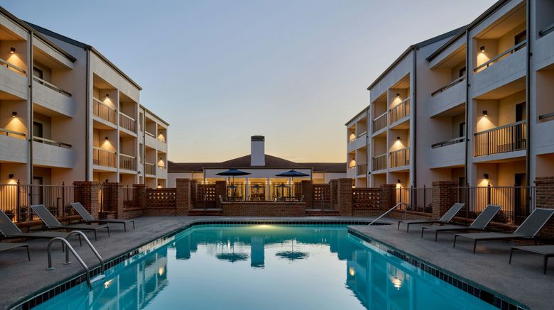 <b>Courtyard Huntsville University Drive Pool</b>. Images powered by <a href="https://www.leonardoworldwide.com/" title="Leonardo Worldwide" target="_blank">Leonardo</a>.