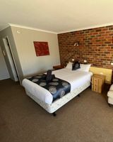 Riverland Motel