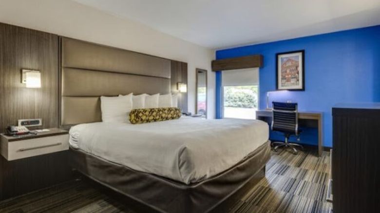 <b>Alexis Inn & Suites Hotel Room</b>. Images powered by <a href="https://www.leonardoworldwide.com/" title="Leonardo Worldwide" target="_blank">Leonardo</a>.