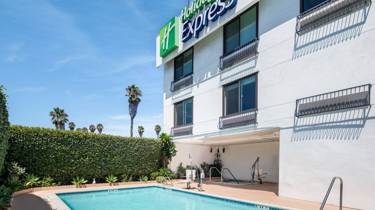 Holiday Inn Express San Diego-Sea World Pool