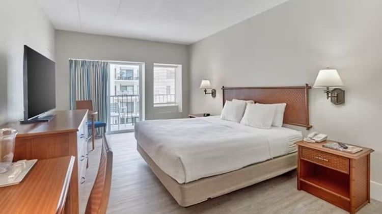 Henlopen Hotel Room