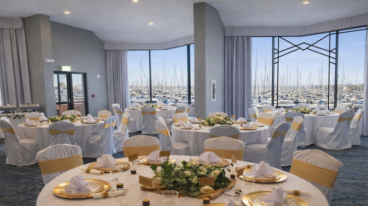 Holiday Inn Express Hotel & Suites Ballroom