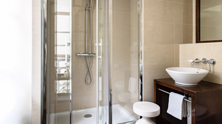 Holiday Inn Paris Elysees Room