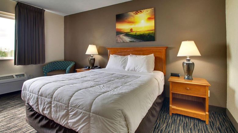 <b>EverSpring Inn & Suites Room</b>. Images powered by <a href="https://www.leonardoworldwide.com/" title="Leonardo Worldwide" target="_blank">Leonardo</a>.