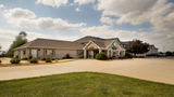 EverSpring Inn & Suites Exterior