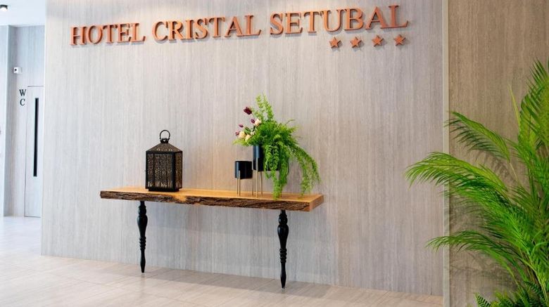 <b>Hotel Cristal Setubal Lobby</b>. Images powered by <a href="https://www.leonardoworldwide.com/" title="Leonardo Worldwide" target="_blank">Leonardo</a>.