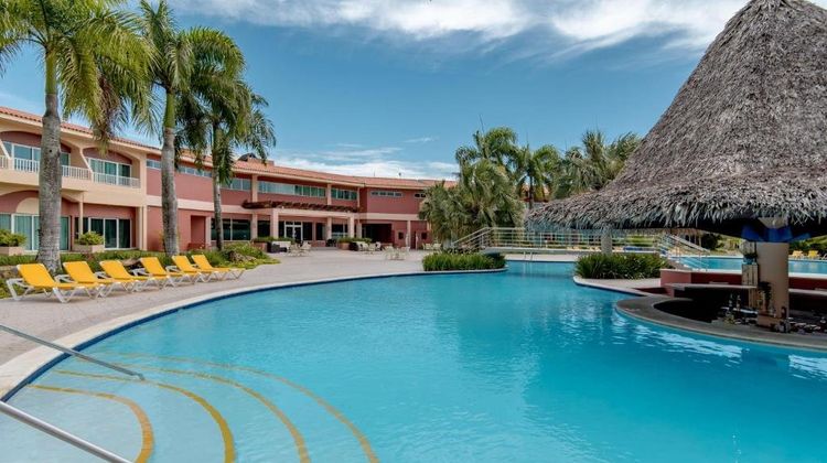 Hodelpa Garden Suites Golf & Beach Club Pool