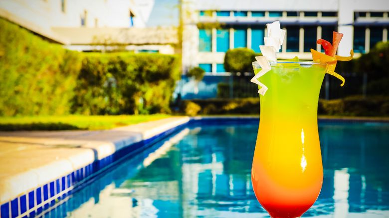 <b>Holiday Inn Johannesburg Rosebank Pool</b>. Images powered by <a href="https://www.leonardoworldwide.com/" title="Leonardo Worldwide" target="_blank">Leonardo</a>.