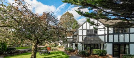 Thatchers Hotel Exterior