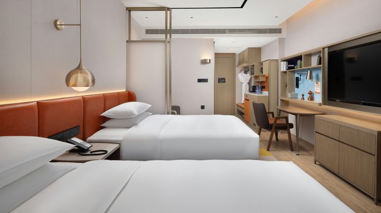 Home2 Suites by Hilton Meishan Dongpo Room