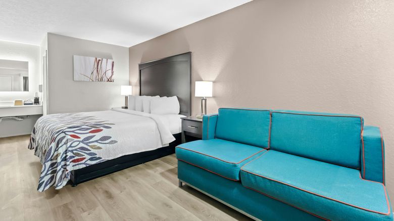 <b>Red Roof Inn Panama City Beach Room</b>. Images powered by <a href="https://www.leonardoworldwide.com/" title="Leonardo Worldwide" target="_blank">Leonardo</a>.
