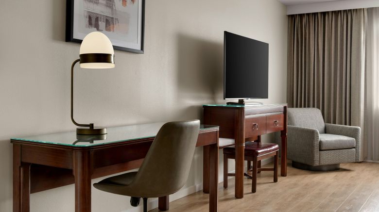 <b>Sheraton Metairie - New Orleans Hotel Room</b>. Images powered by <a href="https://www.leonardoworldwide.com/" title="Leonardo Worldwide" target="_blank">Leonardo</a>.