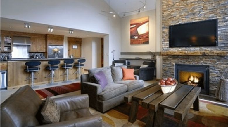 <b>The Lodge at Mountaineer Square Room</b>. Images powered by <a href="https://www.leonardoworldwide.com/" title="Leonardo Worldwide" target="_blank">Leonardo</a>.