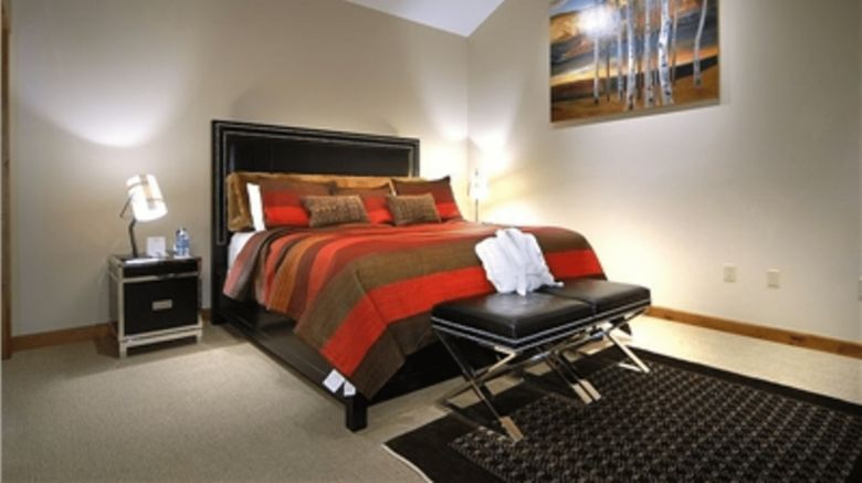 <b>The Lodge at Mountaineer Square Room</b>. Images powered by <a href="https://www.leonardoworldwide.com/" title="Leonardo Worldwide" target="_blank">Leonardo</a>.