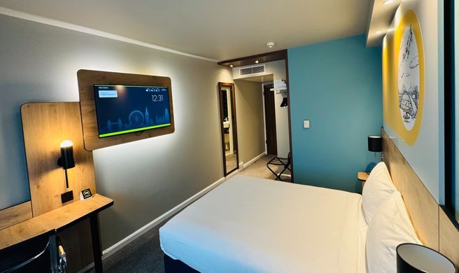 The Duxford Hotel Cambridge South M11 Exterior
