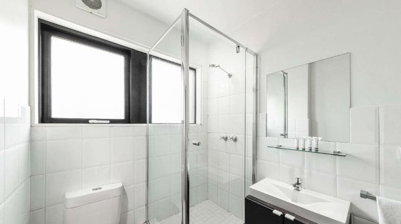 <b>Sora East Melbourne Room</b>. Images powered by <a href="https://www.leonardoworldwide.com/" title="Leonardo Worldwide" target="_blank">Leonardo</a>.