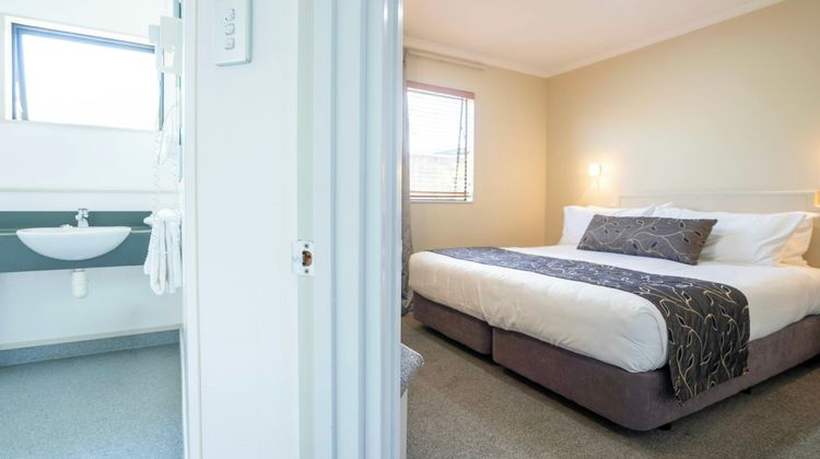Fairley Motor Lodge Suite