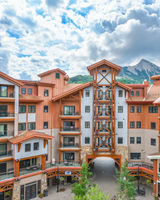The Lodge at Mountaineer Square