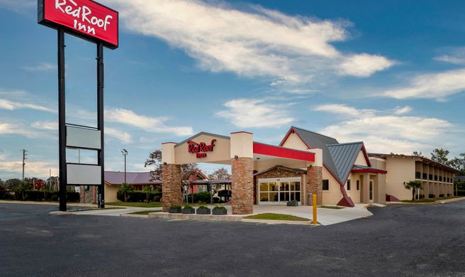 Red Roof Inn Lumberton Exterior