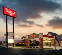 Red Roof Inn Lumberton Exterior