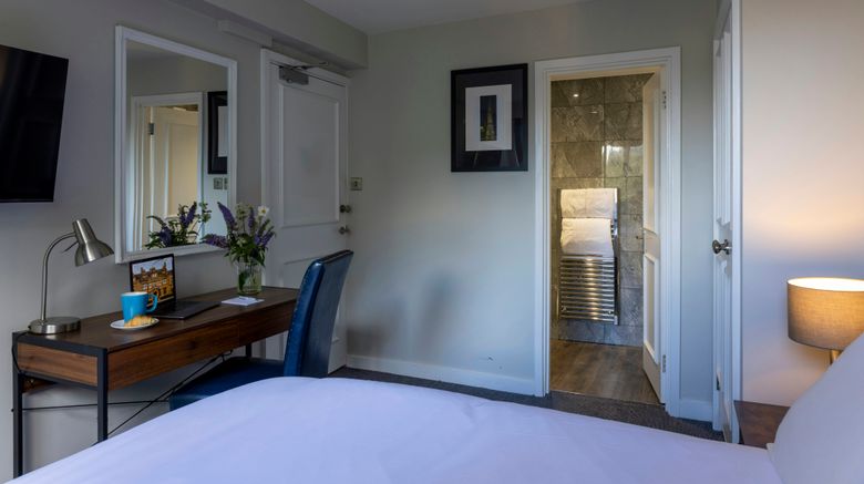 <b>Whately Hall Hotel Banbury Suite</b>. Images powered by <a href="https://www.leonardoworldwide.com/" title="Leonardo Worldwide" target="_blank">Leonardo</a>.