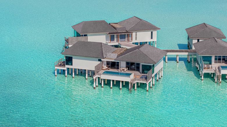 <b>Le Meridien Maldives Resort & Spa Room</b>. Images powered by <a href="https://www.leonardoworldwide.com/" title="Leonardo Worldwide" target="_blank">Leonardo</a>.