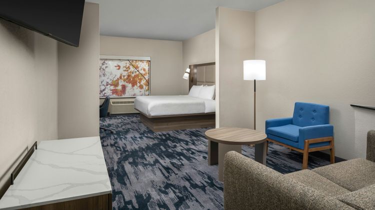 Fairfield Inn & Suites Dallas Mansfield Room